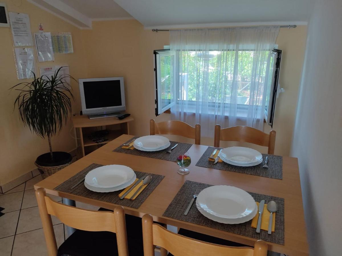 Apartmani Danica Risika Kültér fotó